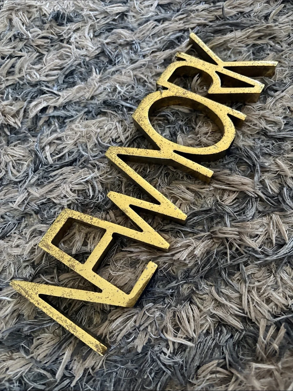 Gold 'New York' Metal Wall Accent/Paper Weight